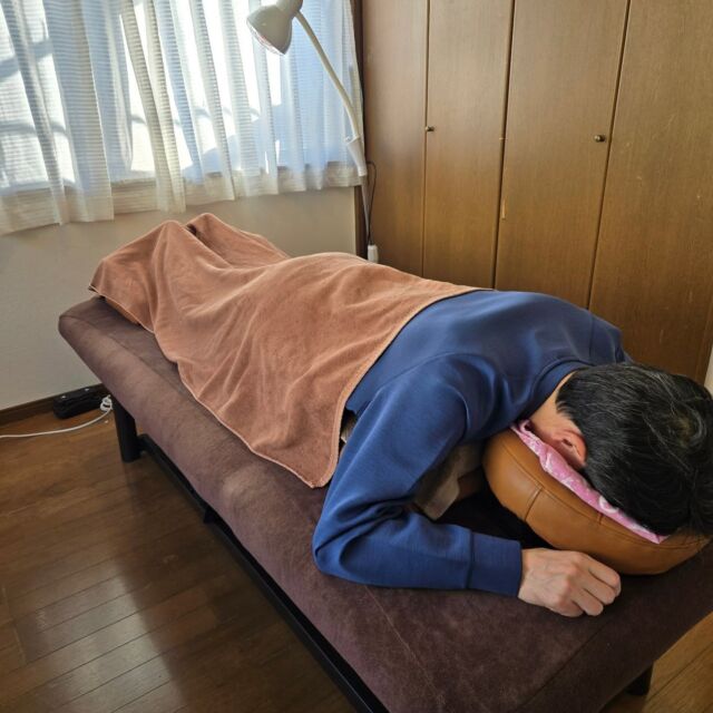 ✨ 疲れた肩をじっくり癒しましょう ✨
日々のデスクワークや家事で、肩や背中が凝り固まっていませんか？
当院の指圧・マッサージは、筋肉をじんわりほぐし、血流を促して肩の疲れをスッキリ解消します😊

📲 ネットで簡単予約可能！
プロフィールリンクからご予約ください✨
@inukai.shinkyushiatsu

#肩こり解消 #マッサージ #リラクゼーション #ストレス解消 #健康ケア#八千代市
